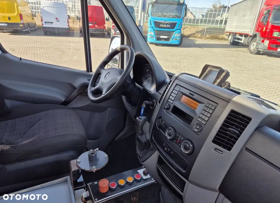 Mercedes-Benz Sprinter 316 CDi / RAMA DO ZABUDOWY / SUPER STAN / BRAK RDZY / AUTOMAT / 2 MIEJSCA / SERWISOWANY - 18