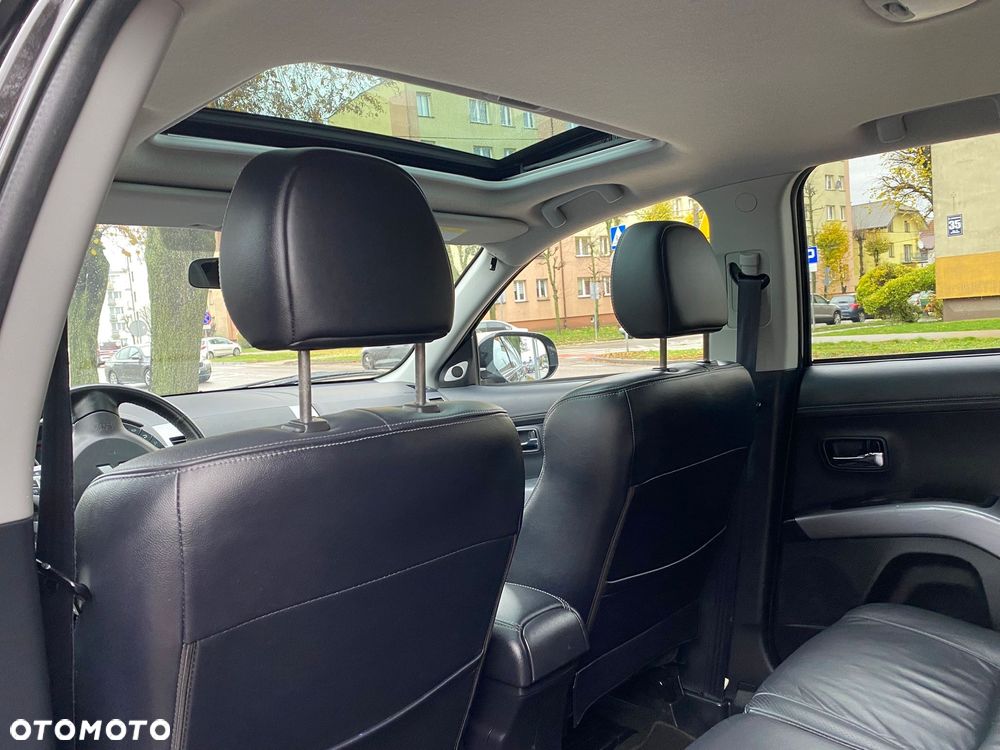 Mitsubishi Outlander 2.0 Intense + 2WD CVT - 13