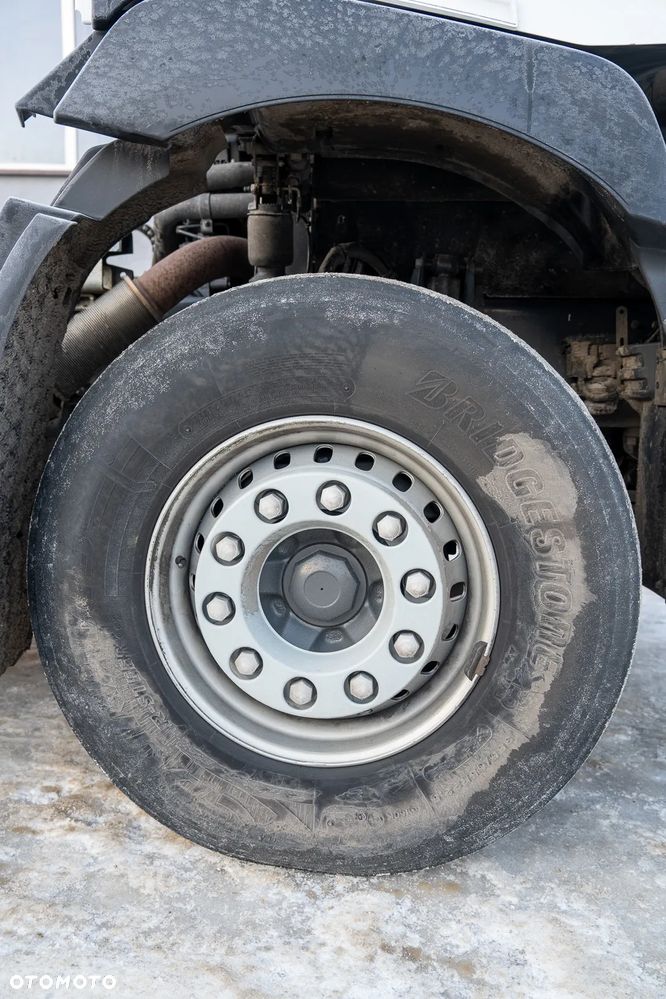 Renault C440 6x2 - 12
