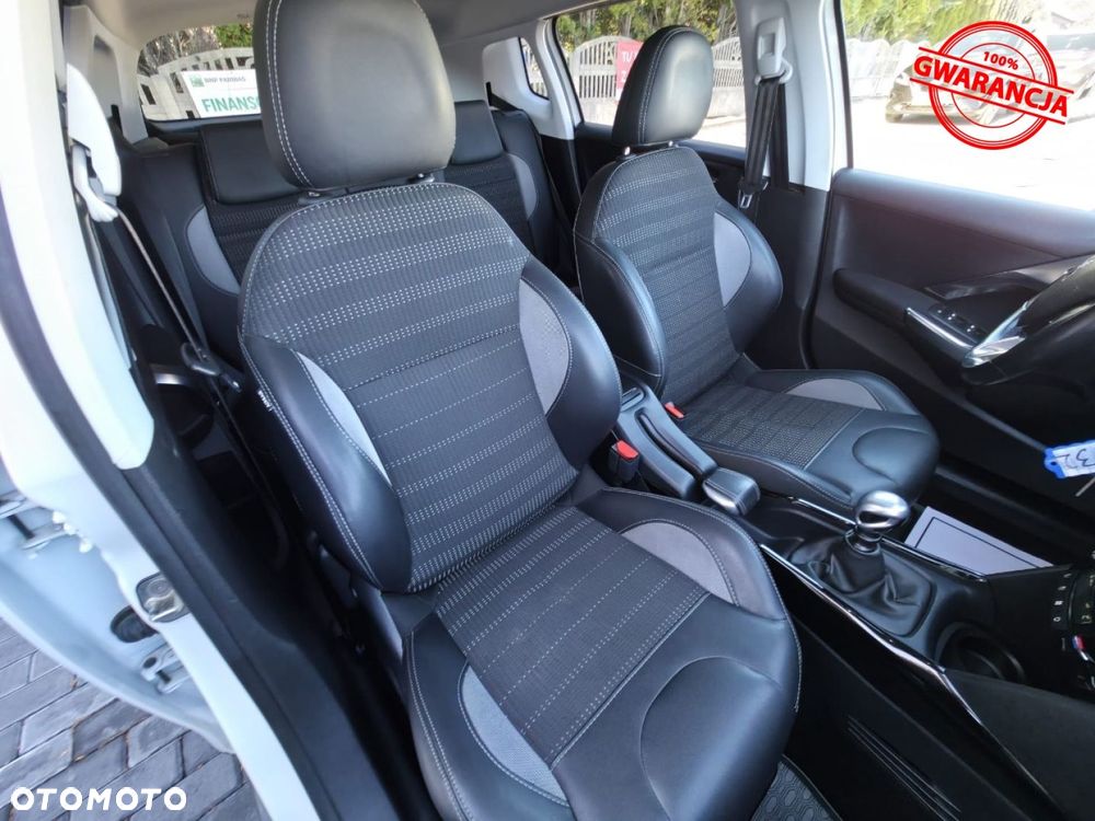 Peugeot 2008 - 25