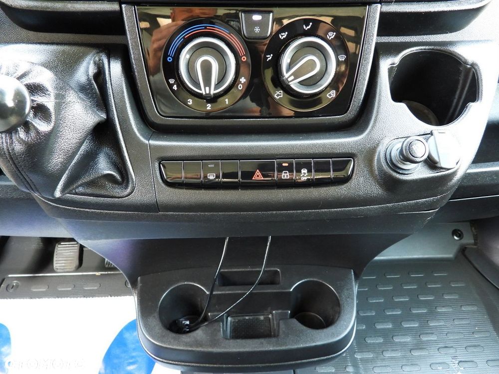 Fiat DUCATO PLANDEKA 10 PALET TEMPOMAT NAWIGACJA PNEUMATYKA KLIMATYZACJA  180KM - 32