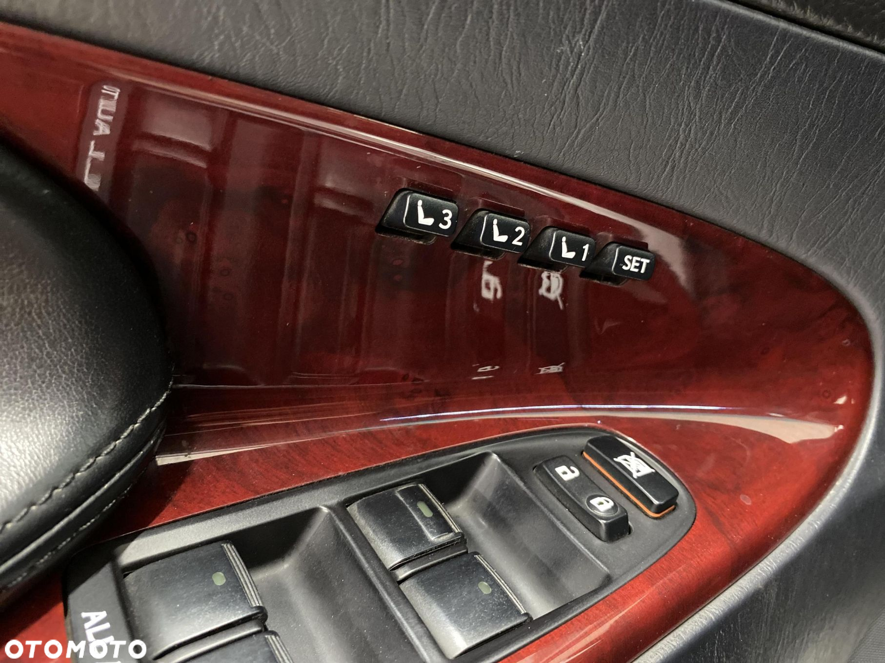 Lexus GS - 15