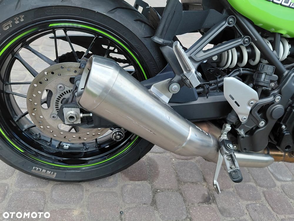 Kawasaki Z 900 RS - 17