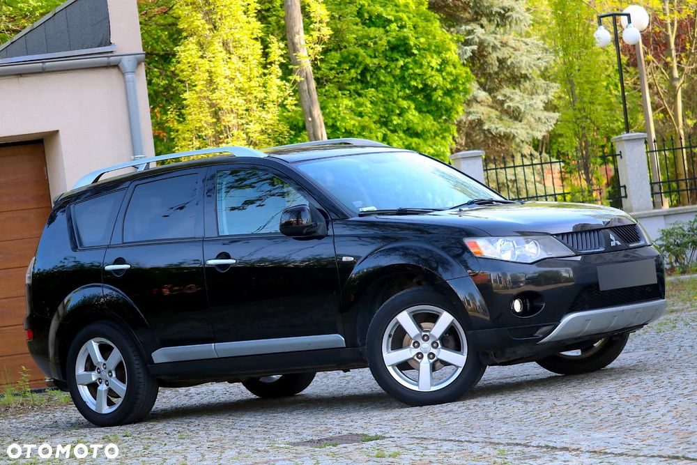 Mitsubishi Outlander 2.2 DID Intense + - 19