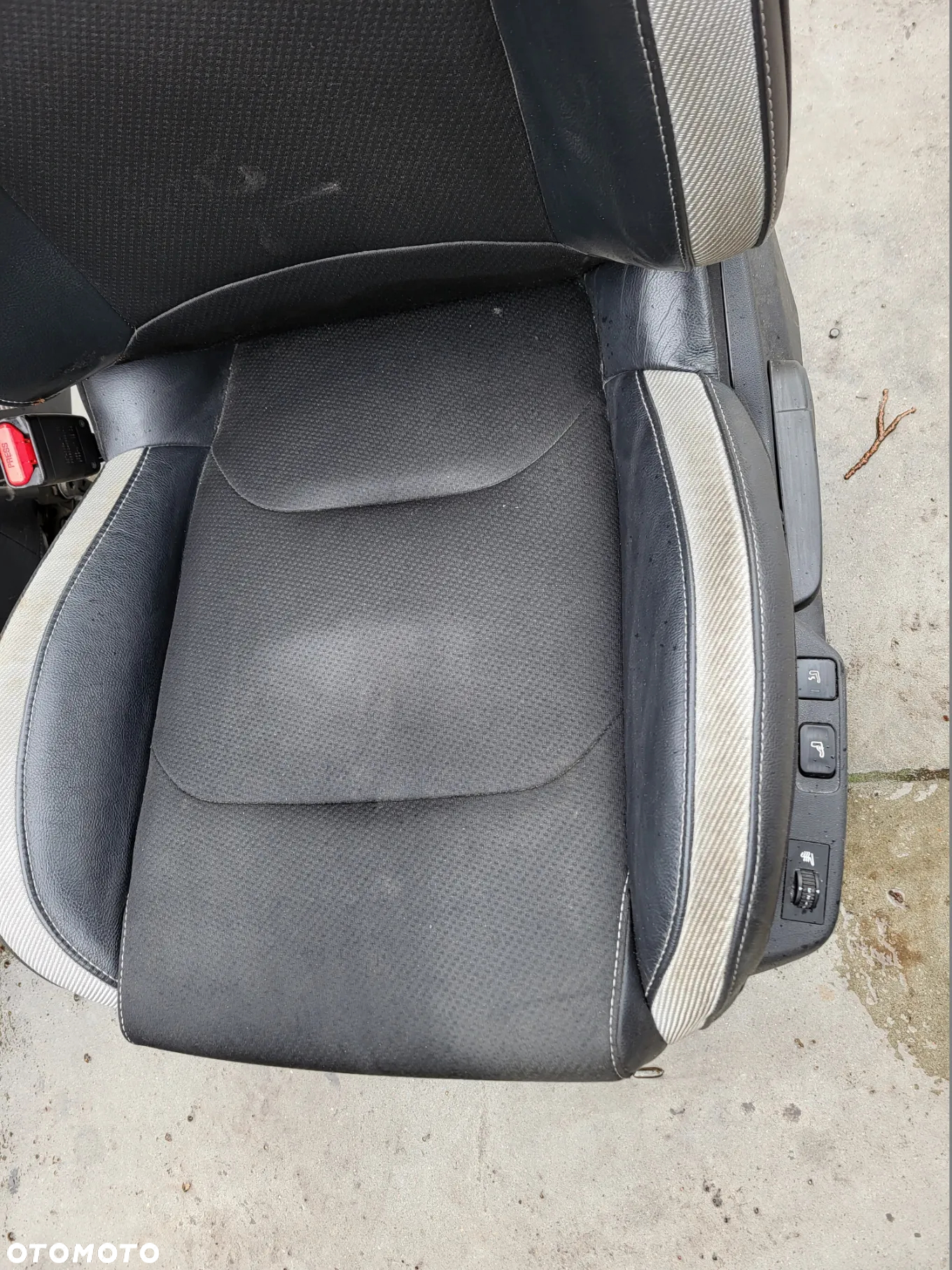 Komplet Foteli Citroen C4 II - 3