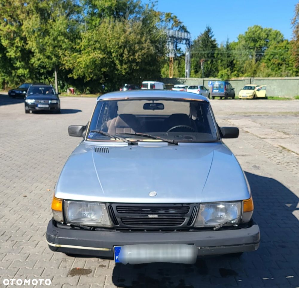 Saab 900 - 12
