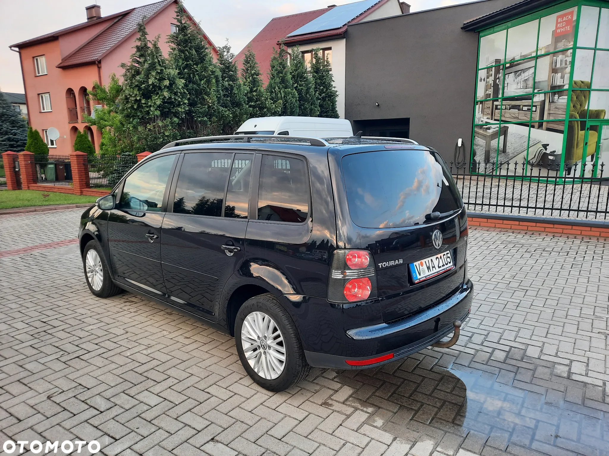 Volkswagen Touran 1.9 TDI Conceptline - 8