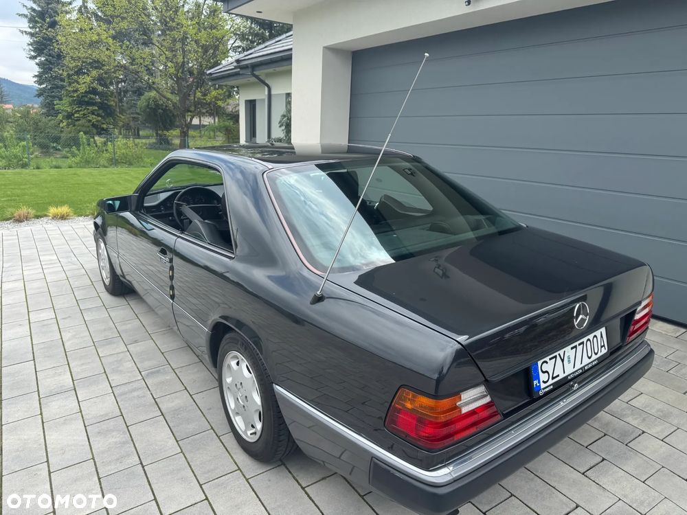 Mercedes-Benz W124 (1984-1993) - 17