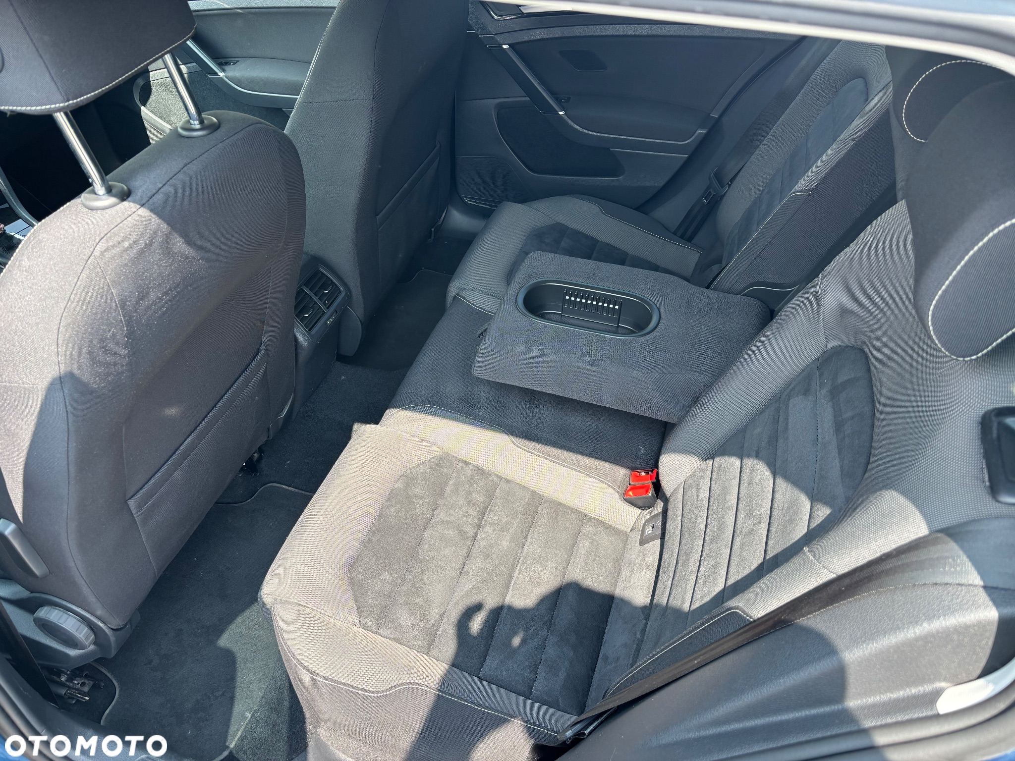 Volkswagen Golf VII 1.6 TDI BMT Highline DSG - 10