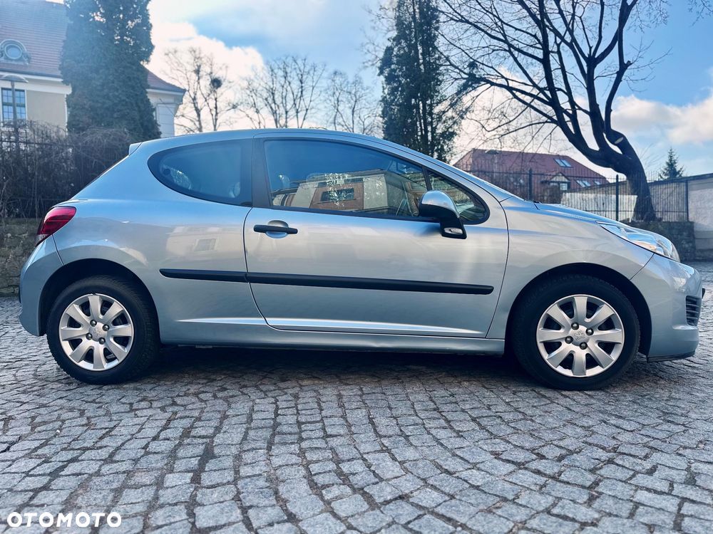 Peugeot 207 - 2