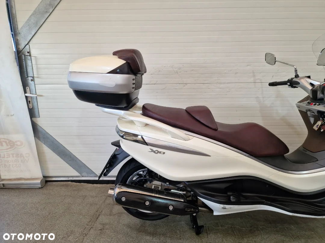 Piaggio X10 - 19