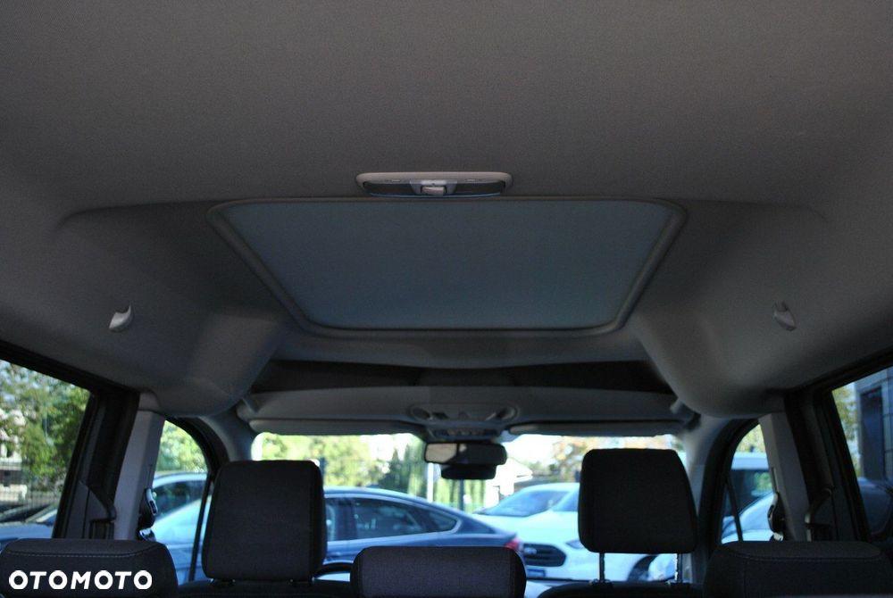 Ford Tourneo Connect Grand - 12