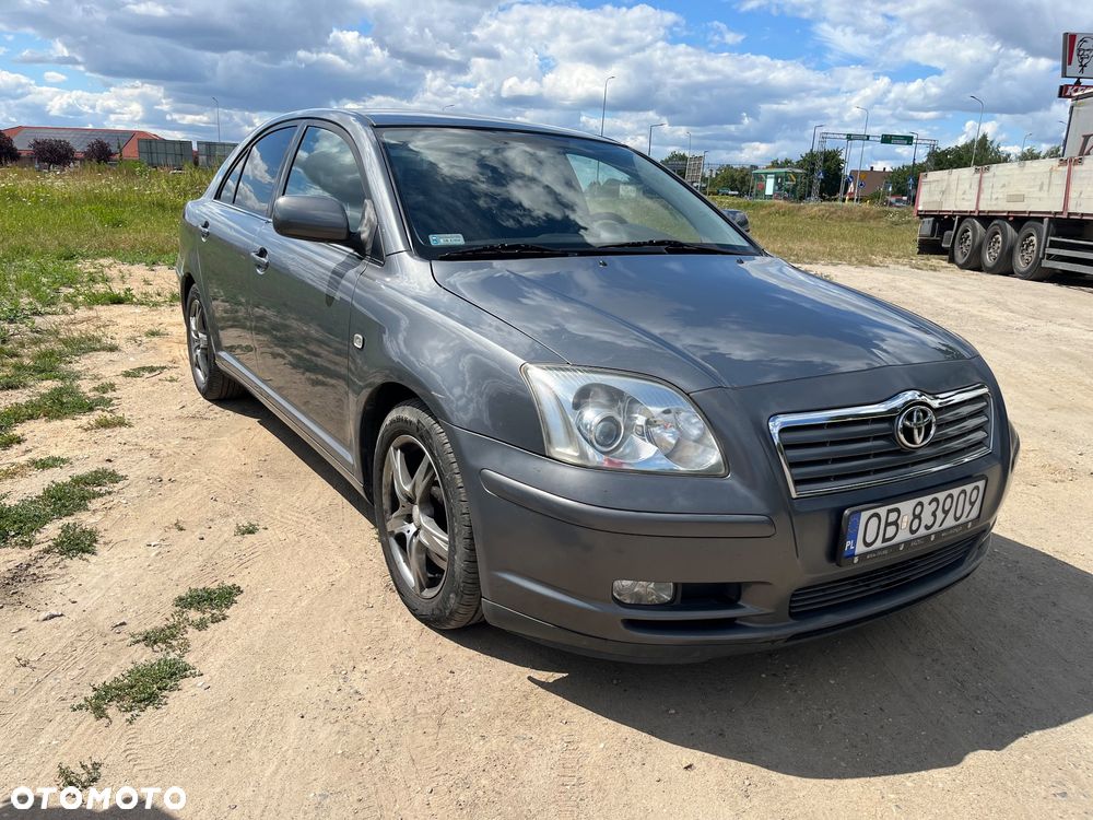 Toyota Avensis 1.8 VVT-i - 11
