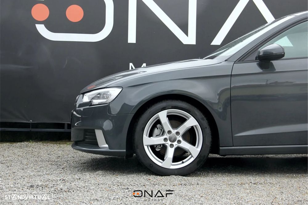 Audi A3 Sportback 30 TFSI Sport - 4