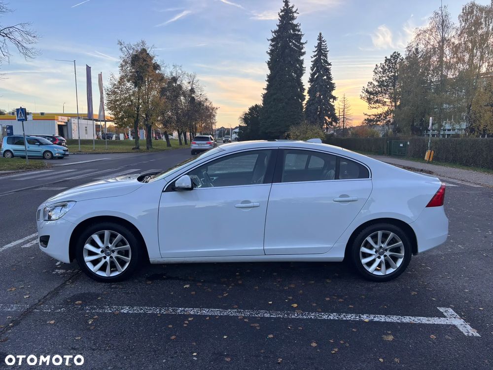 Volvo S60 D3 Momentum - 2