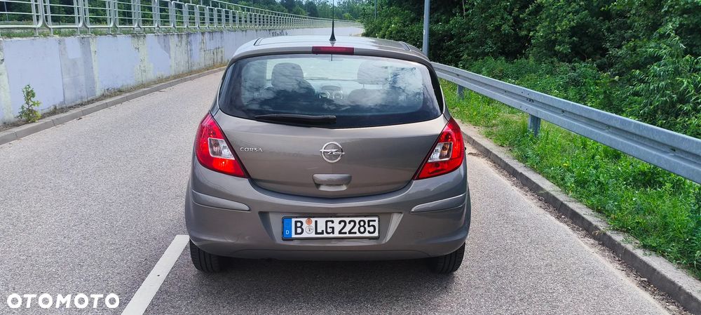 Opel Corsa - 13