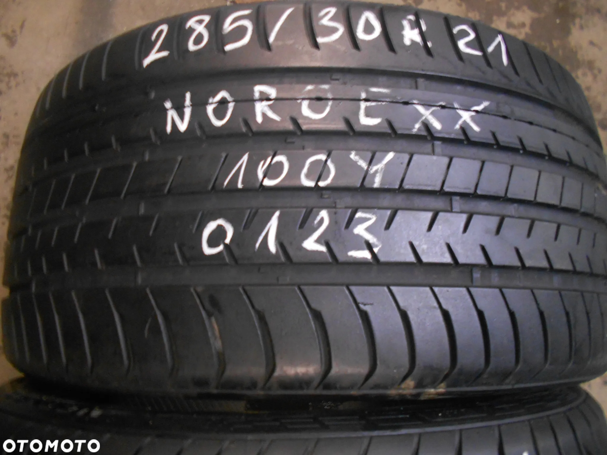 OPONY 285/30R21 NORDEXX NS 9200 DOT 0123 8MM - 2