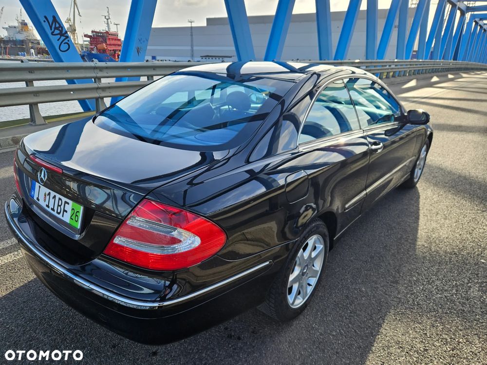 Mercedes-Benz CLK - 12