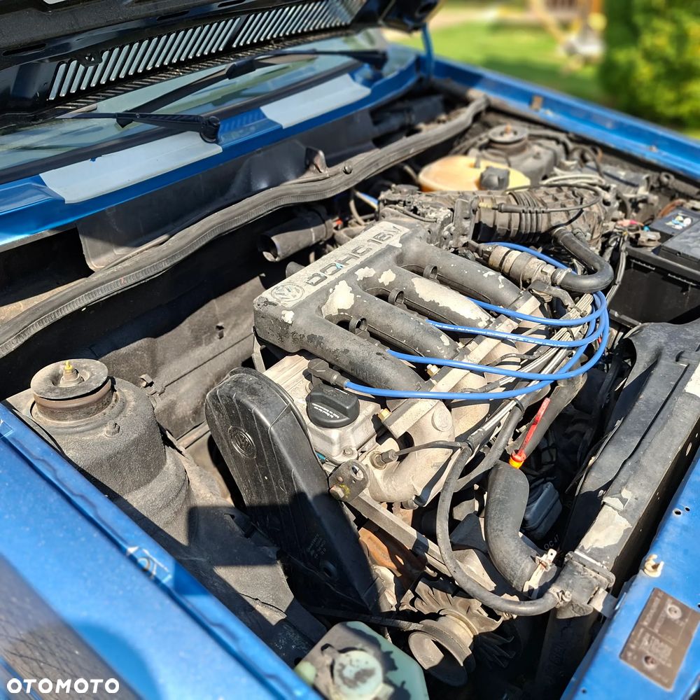 Volkswagen Golf - 8