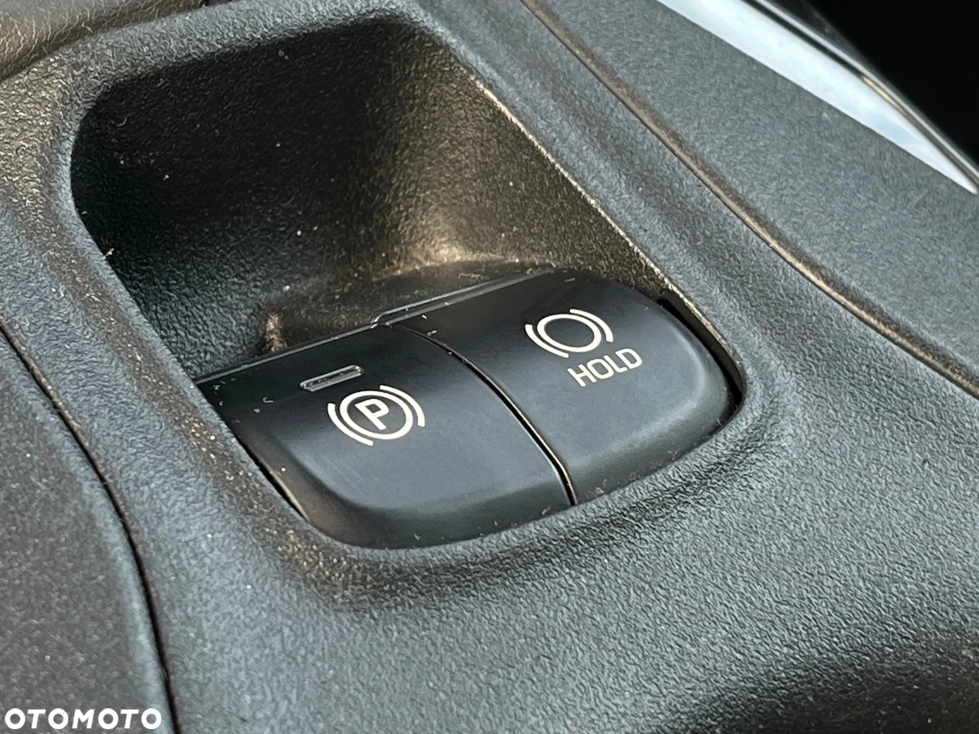 Toyota Corolla 1.8 Hybrid Comfort - 28