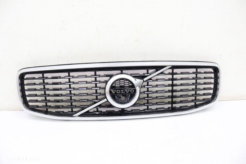 VOLVO V90 II R-DESIGN GRILL ATRAPA ZDERZAKA PRZÓD KAMERA 31425498, 32365381 - 1