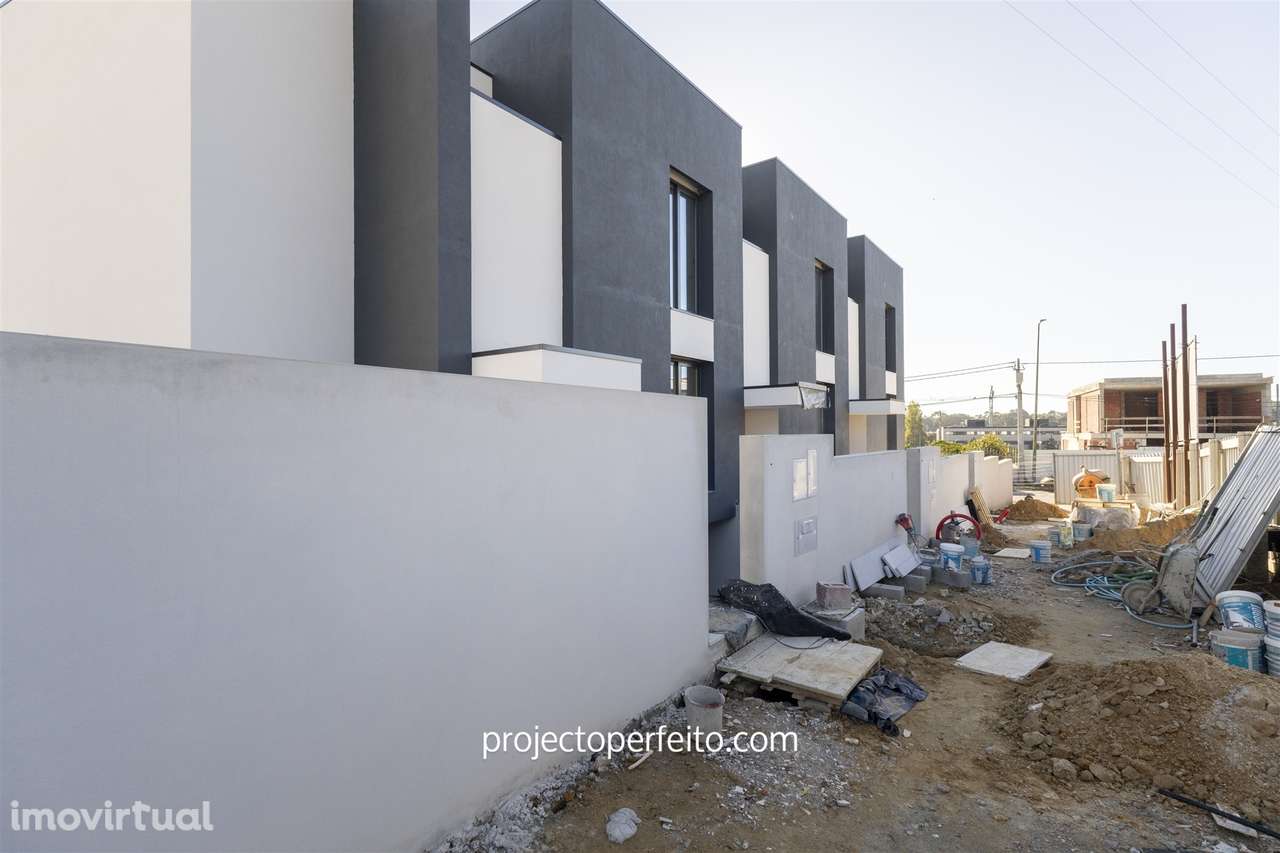 Moradia em Banda T3+1 Venda em Madalena,Vila Nova de Gaia - Grande imagem: 3/23