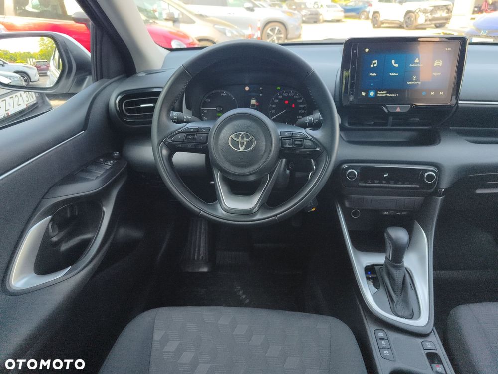 Toyota Yaris - 12