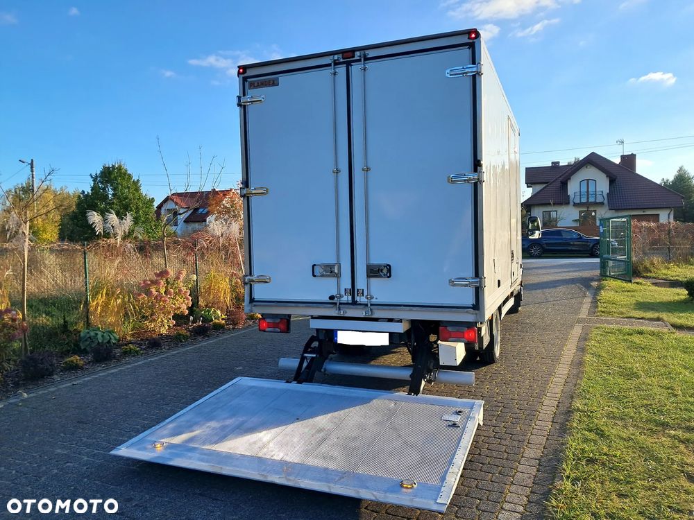 Iveco 50C15 KONTENER + WINDA 8-palet Salon Polska - 19