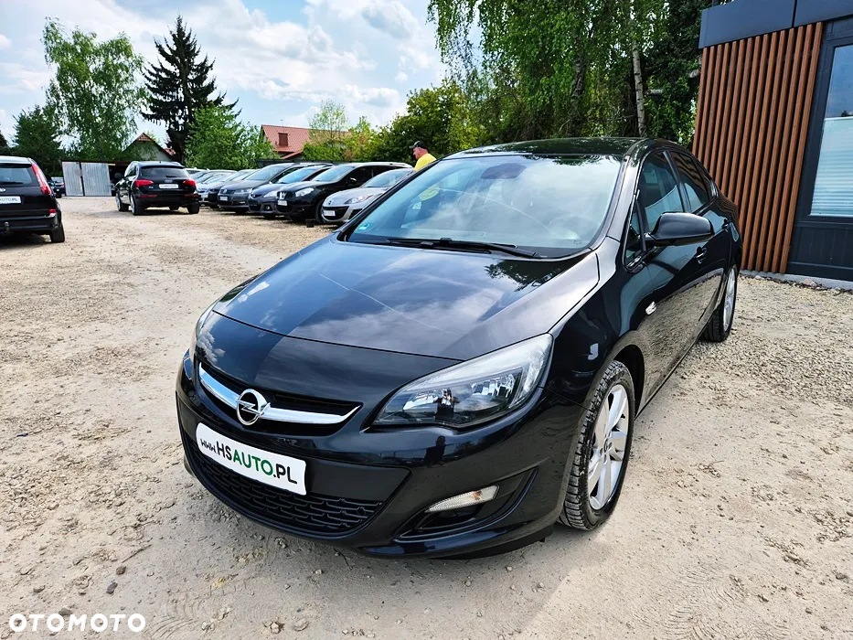 Opel Astra IV 1.4 T Business EU6 - 3