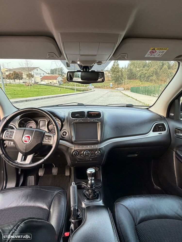 Fiat Freemont 2.0 M-Jet Urban - 15