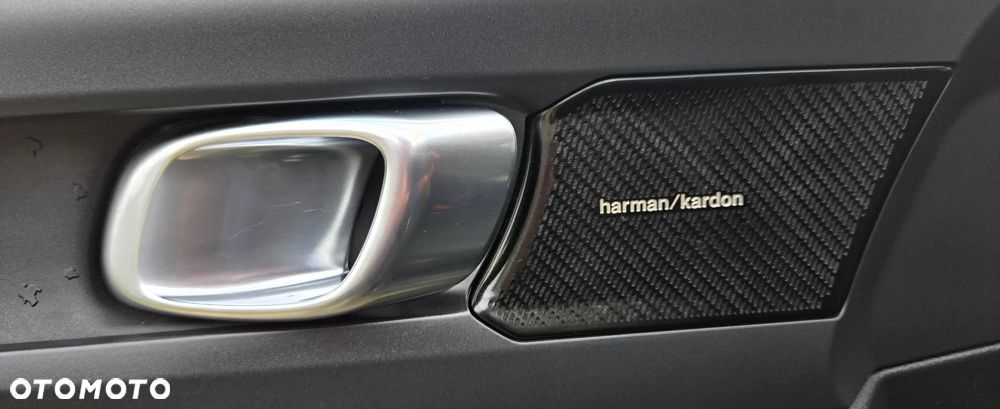 Volvo XC 40 T3 Momentum Pro - 34