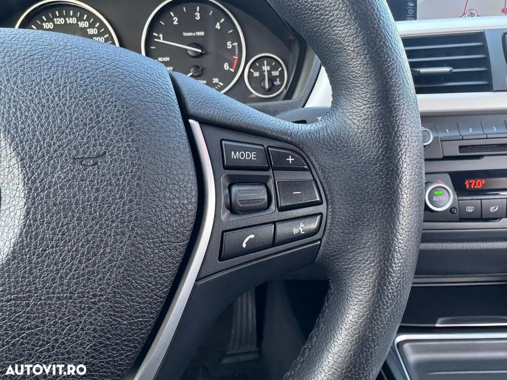 BMW Seria 3 320d Aut. - 19