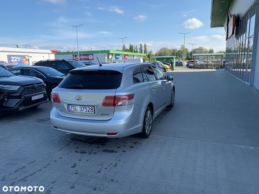 Toyota Avensis 2.2 D-CAT Premium - 5