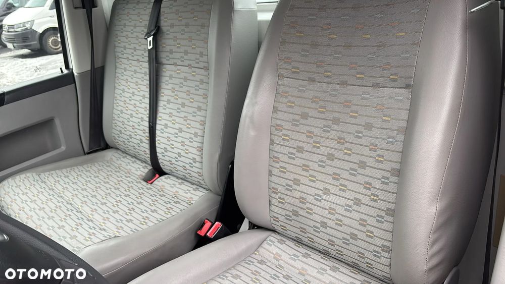 Volkswagen Transporter T5 - 15