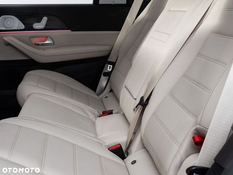 Mercedes-Benz GLS - 15