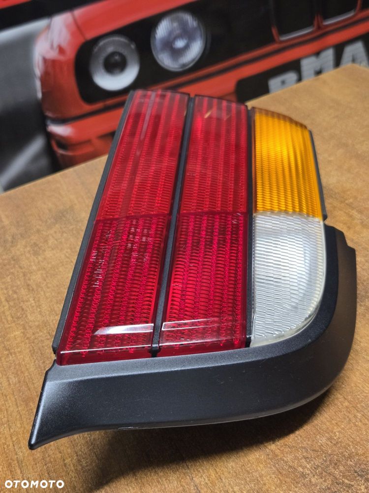 BMW E36 Coupe Lampa Tył Tylna Lewa Oryginał Ładny Stan Kompletna z Żarówkami Oryginał BMW - 7
