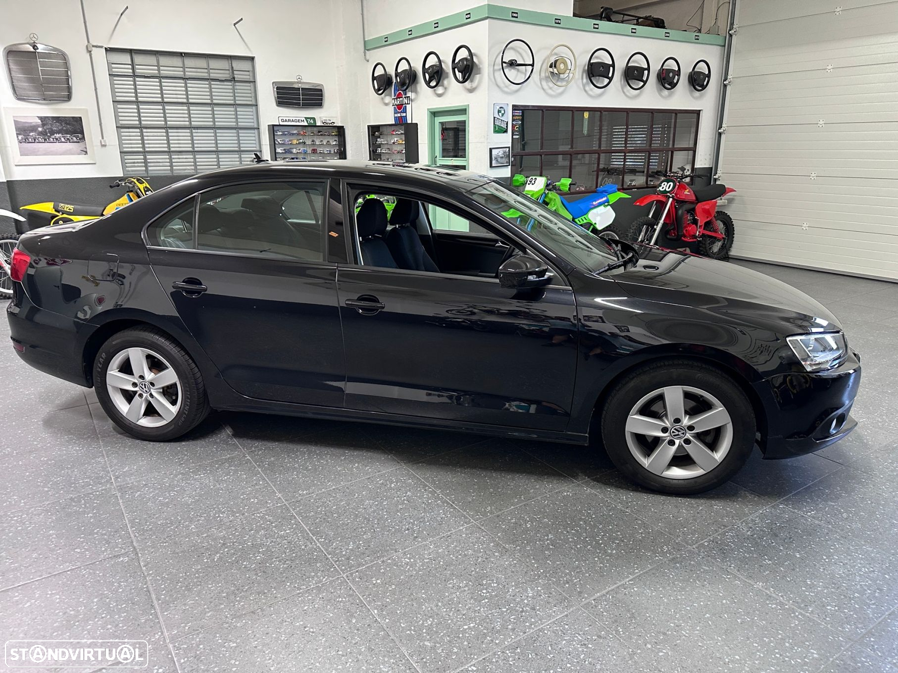 VW Jetta 1.6 TDi Confortline - 6
