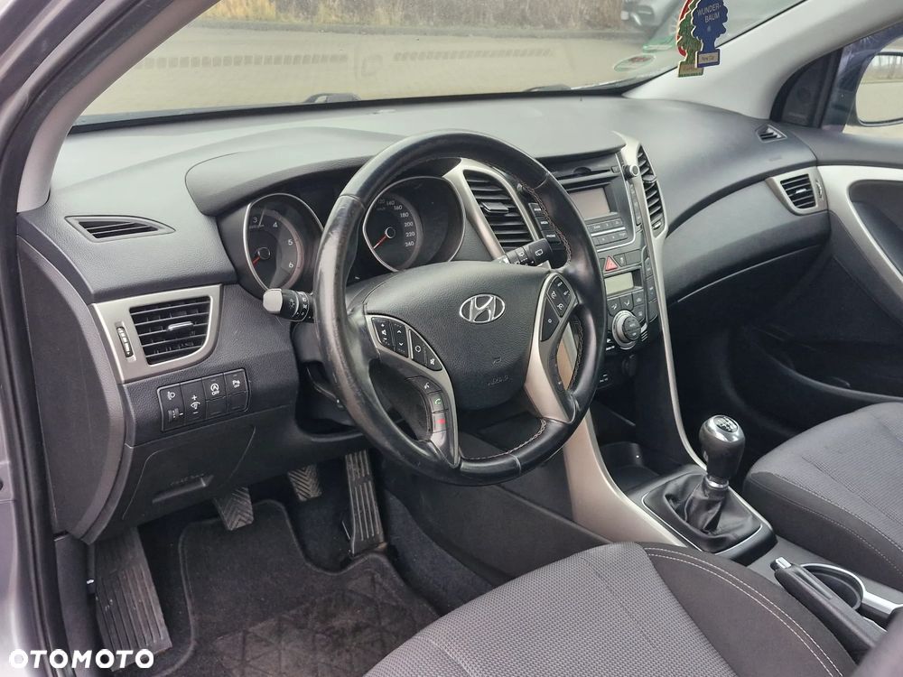 Hyundai i30 1.6 CRDi BlueDrive Premium - 20