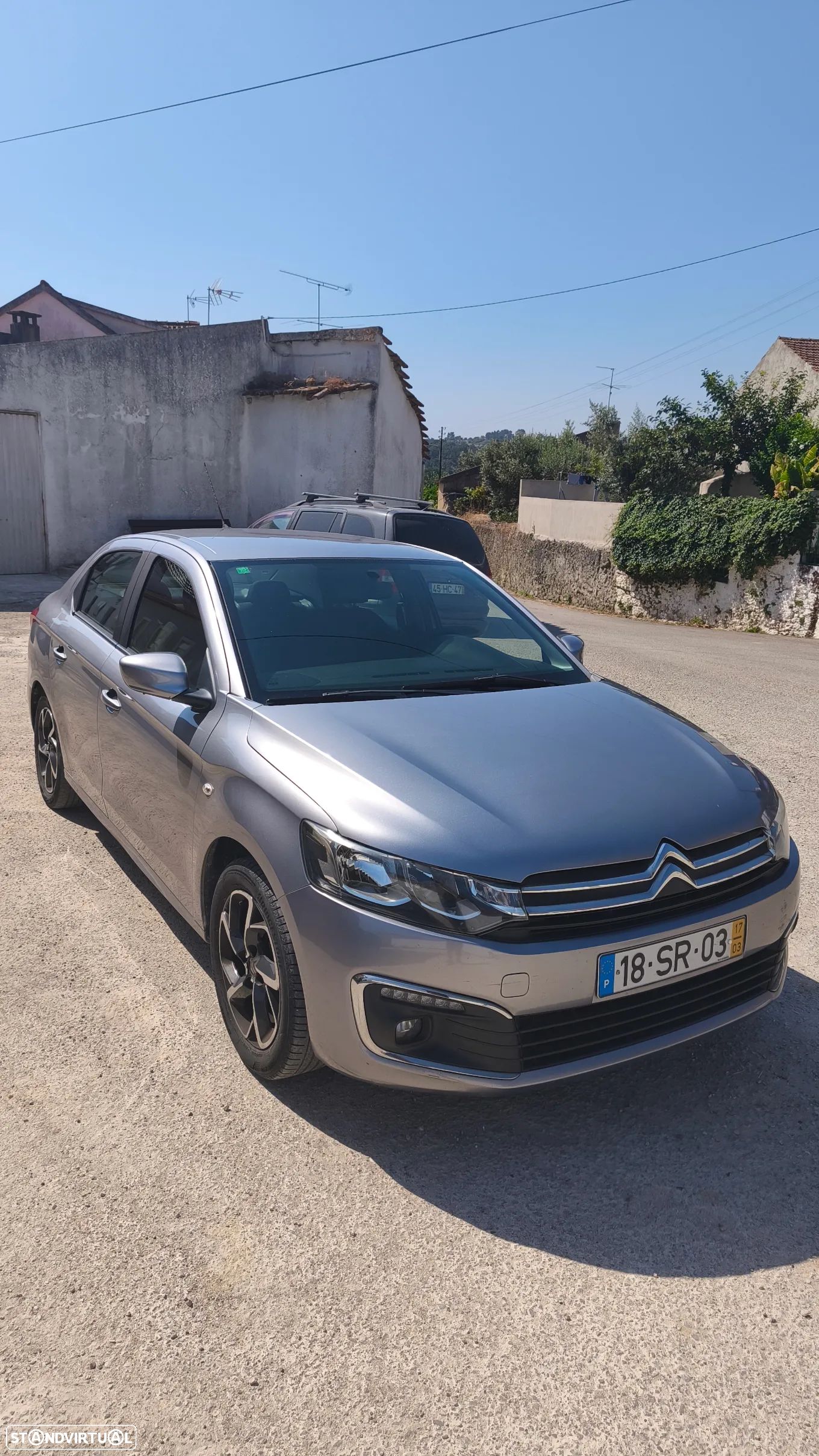 Citroën C-Elysée 1.2 PureTech Shine - 1