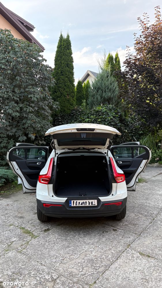 Volvo XC 40 T3 Momentum - 4