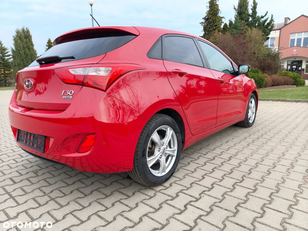 Hyundai i30 1.4 CRDi Comfort - 11