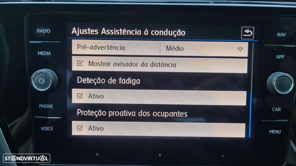 VW Touran 1.6 TDI Confortline DSG - 21