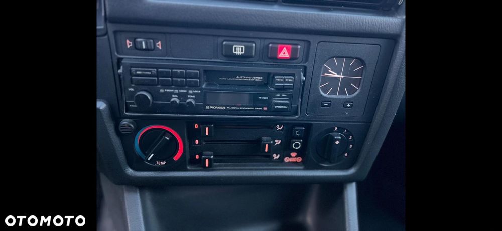 BMW Seria 3 324d - 22