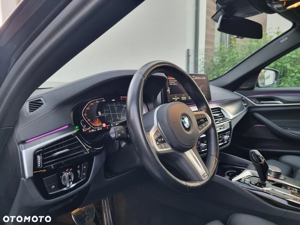 BMW Seria 5 520d xDrive MHEV M Sport sport - 17