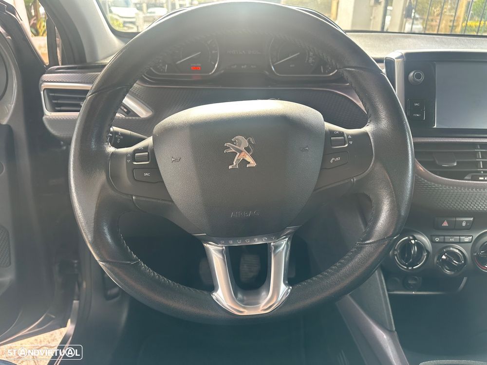 Peugeot 2008 1.2 PureTech Active - 15