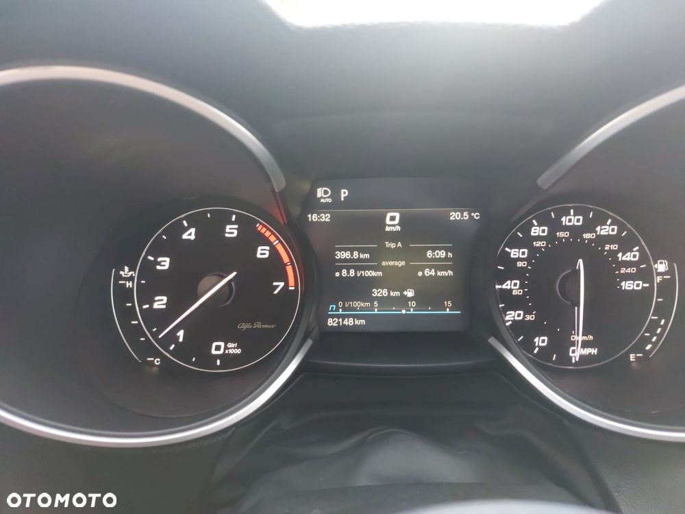Alfa Romeo Stelvio - 7