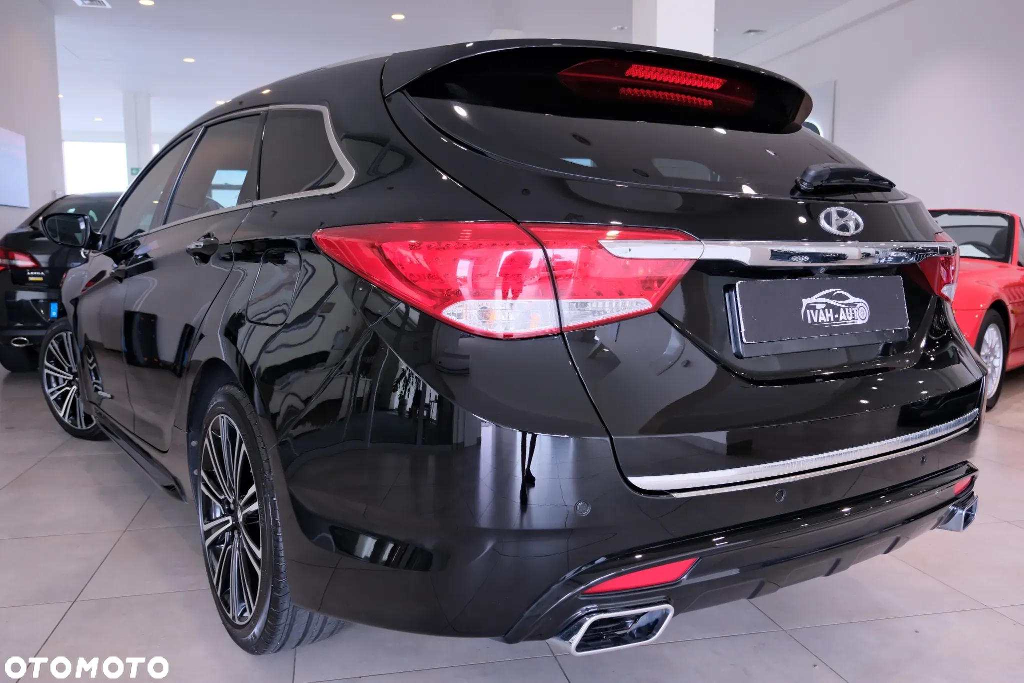 Hyundai i40 Kombi 1.7 CRDi DCT Premium - 11