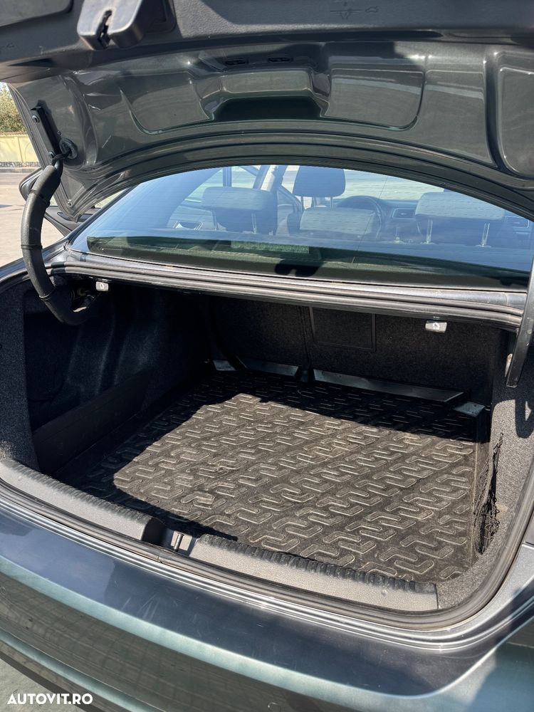 Volkswagen Jetta 1.6 TDI DPF Comfortline - 14