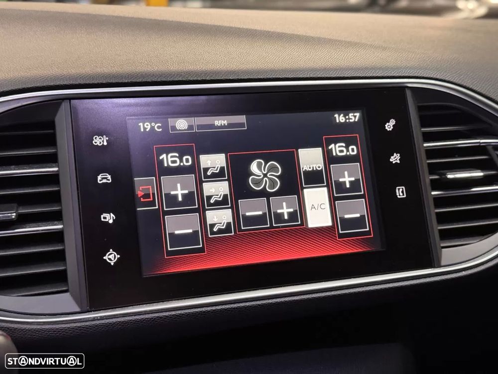 Peugeot 308 1.2 PureTech Allure - 16
