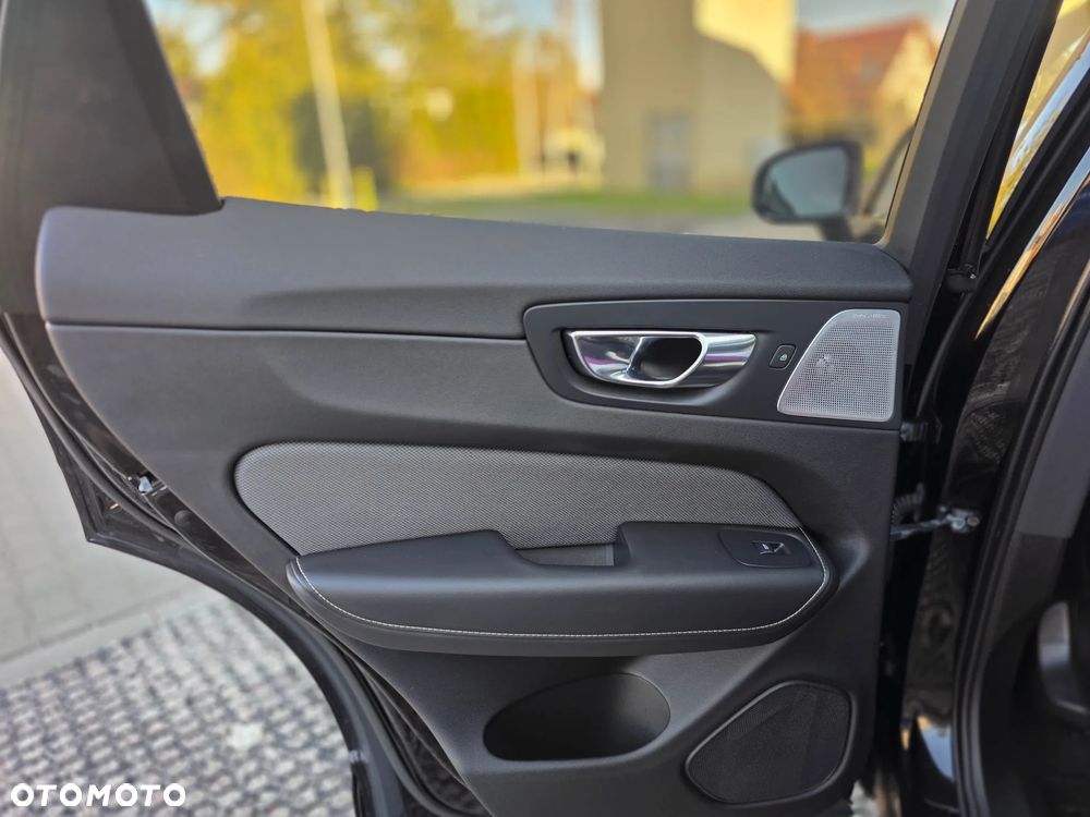 Volvo XC 60 B5 D AWD Geartronic RDesign - 18